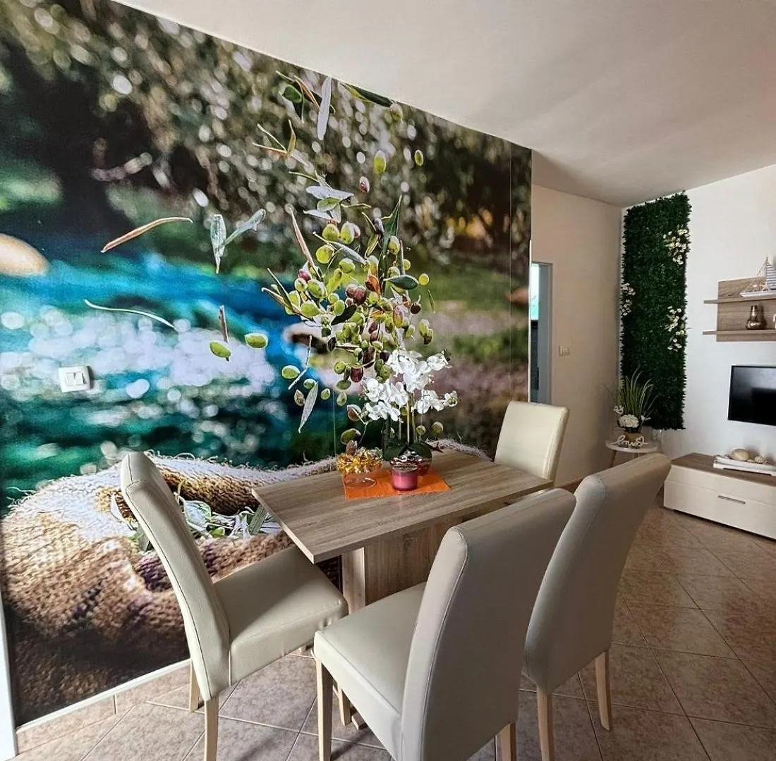 Apartman Ema Fazana