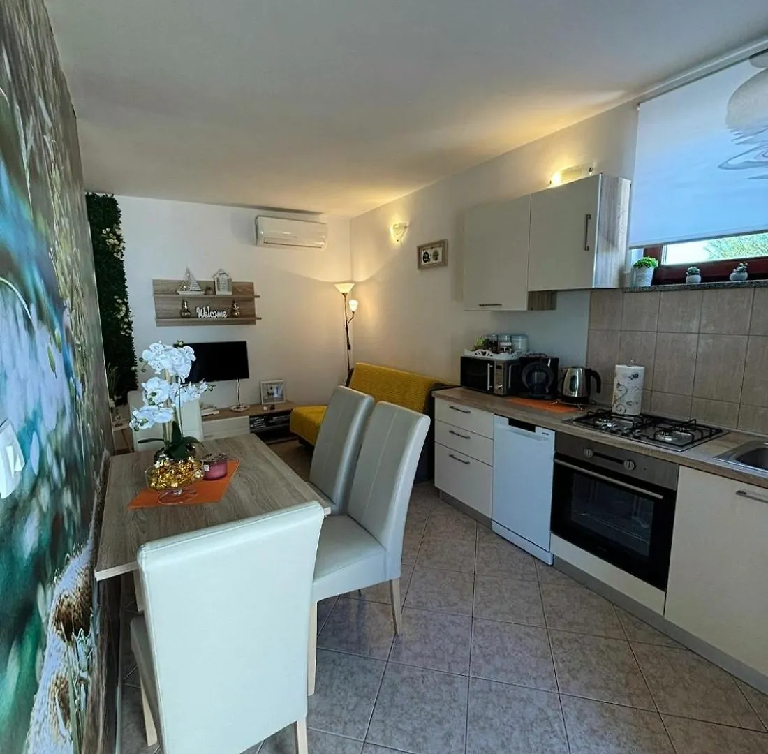 Apartment Apartman Ema Fazana