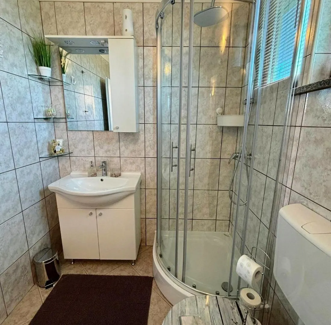 Apartment Apartman Ema Fazana Croatia